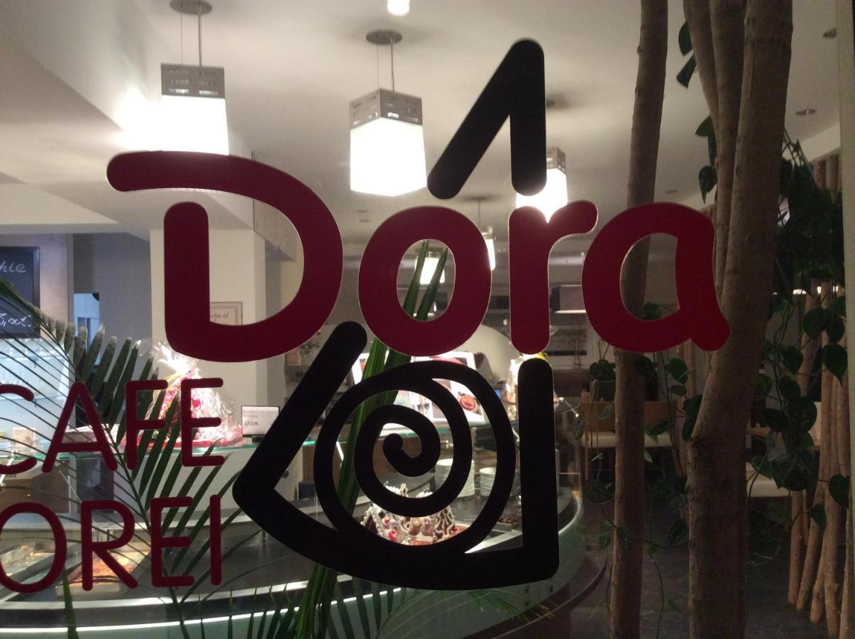 Hotel Konditorei Cafe Dora 뮨흐베르크 외부 사진